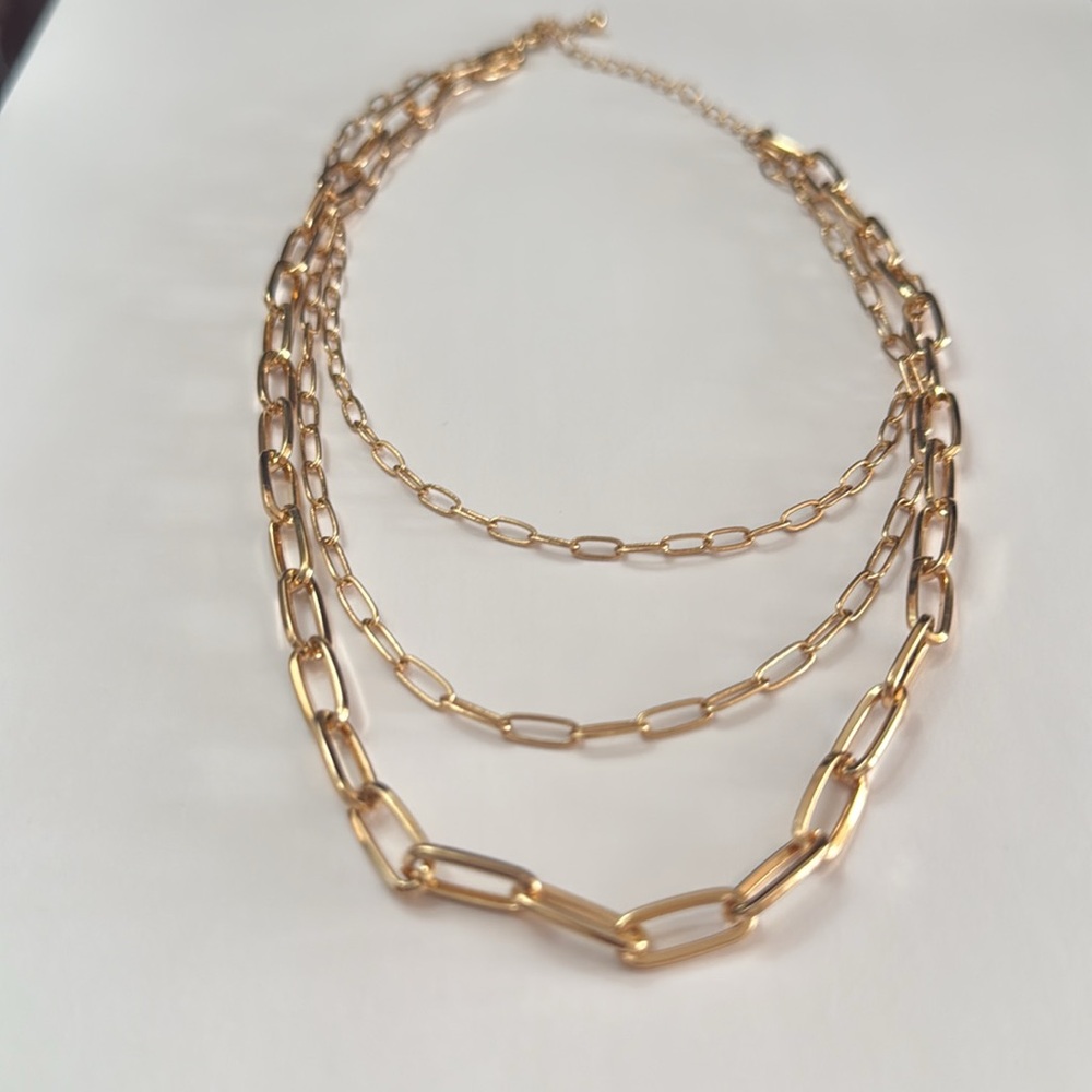 Chain Link Necklace - Picture 3 of 11